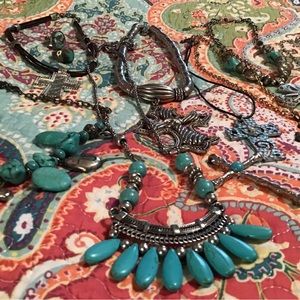 Necklace lot.